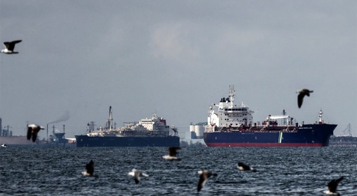 ডলারকে পাশ কাটাতে ইরানের নতুন পরিকল্পনা, তেল বিক্রি হবে ইউয়ানে